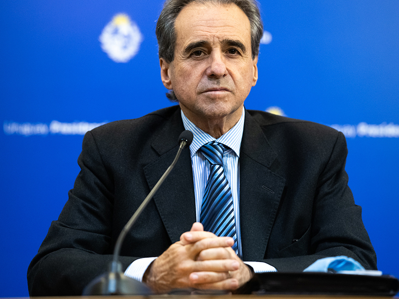 Renzo Monzeglio, en conferencia de prensa en Torre Ejecutiva. Foto: Santiago Mazzarovich / adhocFOTOS