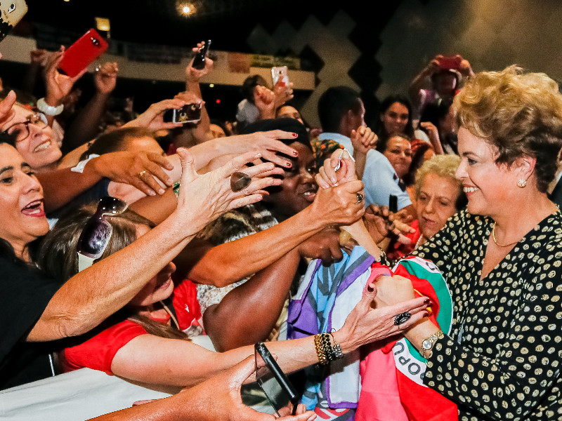 Presidenta Dilma Rousseff durante cerimônia de abertura da 4ª Conferência Nacional de Política para as Mulheres. Foto: Roberto Stuckert Filho/Biblioteca de la Presidencia de Brasil.