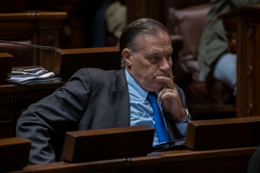 Carlos Varela, durante una sesión de la Cámara de Representantes, en el Palacio Legislativo, en Montevideo. Foto: Pablo Vignali / adhocFOTOS