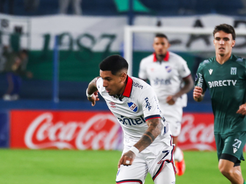 Nacional vs Racing en el Gran Parque Central. Foto: Twitter de Nacional.
