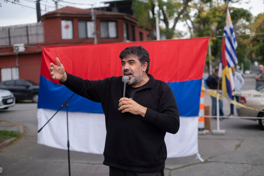 Oscar Andrade, en la inauguración del comité de base Martín Fierro, en Montevideo. Foto: Pablo Vignali, adhocFOTOS
