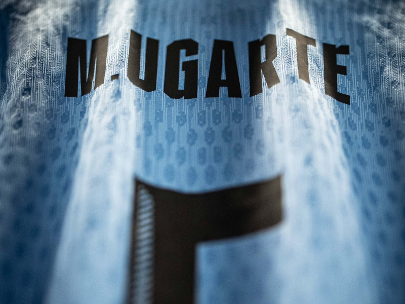 Camiseta de Manuel Ugarte. Foto: Twitter de Uruguay.