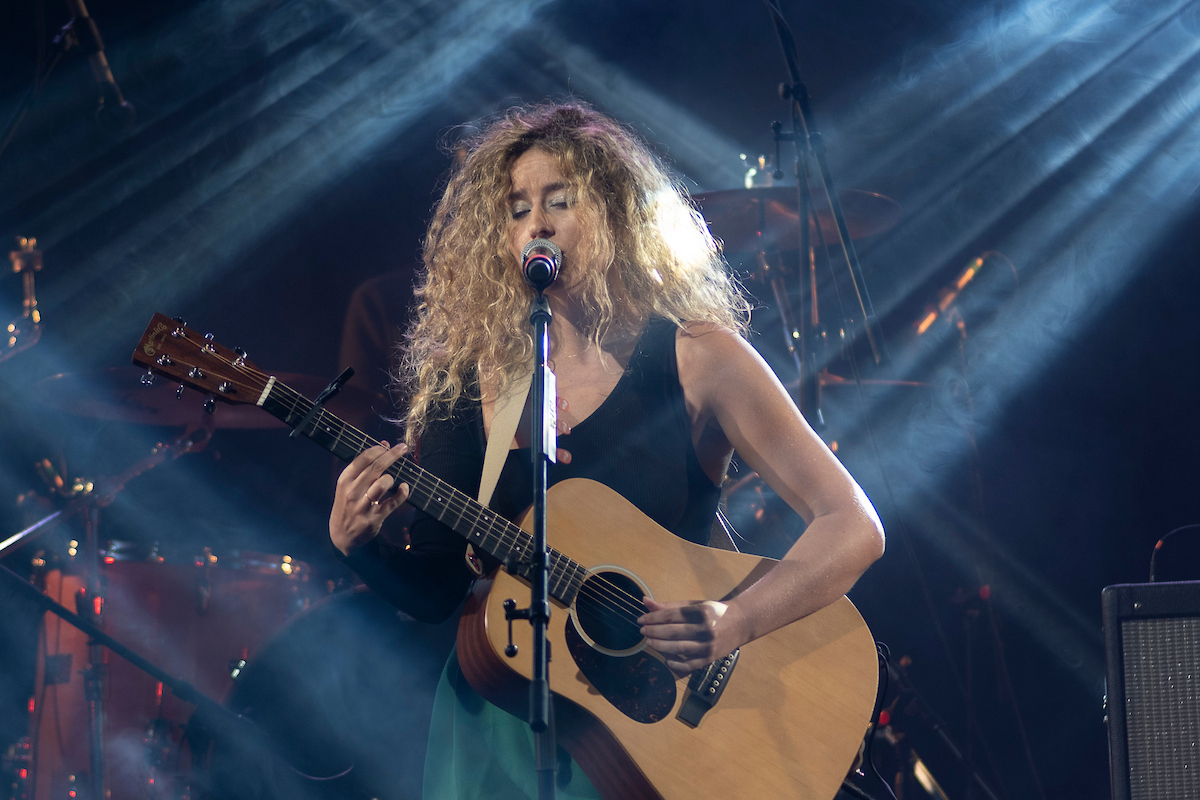 La cantante y compositora Florencia Núñez. Foto: Pablo Vignali / adhocFOTOS