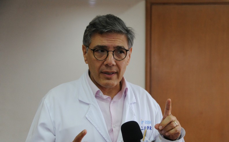 El director del Hospital Pereira Rossell, Gustavo Giachetto. Foto: Presidencia de la República